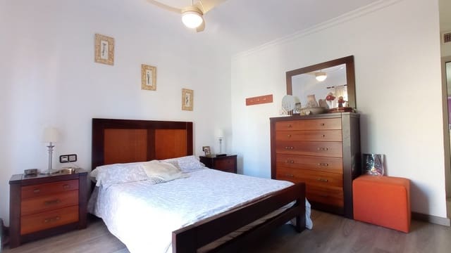 6 Zimmer Villa zu verkaufen in Son Ferrer, Calvià mit Pool - 735.000 € (Ref: 8199251)