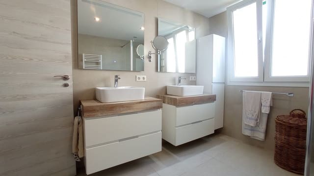 6 Zimmer Villa zu verkaufen in Son Ferrer, Calvià mit Pool - 735.000 € (Ref: 8199251)