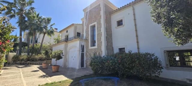Chalet de 4 habitaciones en Santa Ponsa, Calvià en venta con piscina - 2.750.000 € (Ref: 8274441)