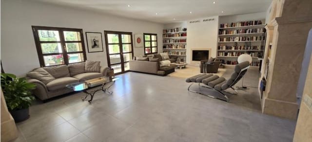 Chalet de 4 habitaciones en Santa Ponsa, Calvià en venta con piscina - 2.750.000 € (Ref: 8274441)