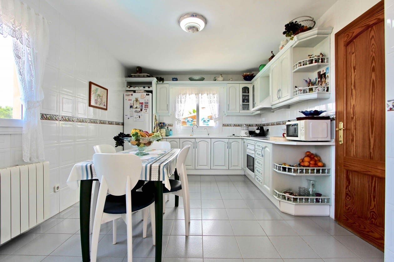 3 bedroom Villa for sale in Badia Gran with pool - € 1,390,000 (Ref: 8279969)