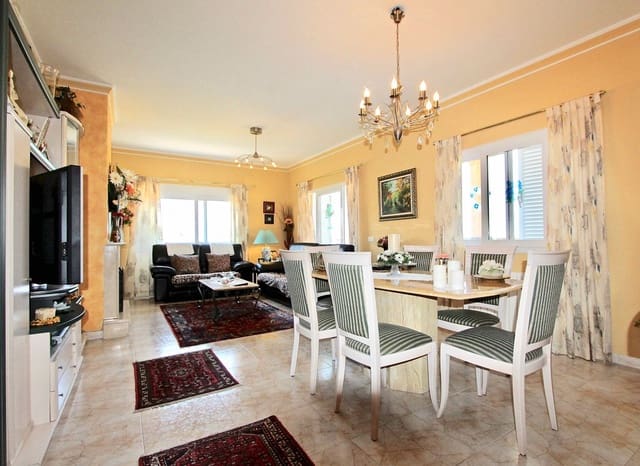 3 makuuhuone Huvila myytävänä paikassa Badia Gran, Llucmajor mukana uima-altaan - 1 390 000 € (Ref: 8279969)