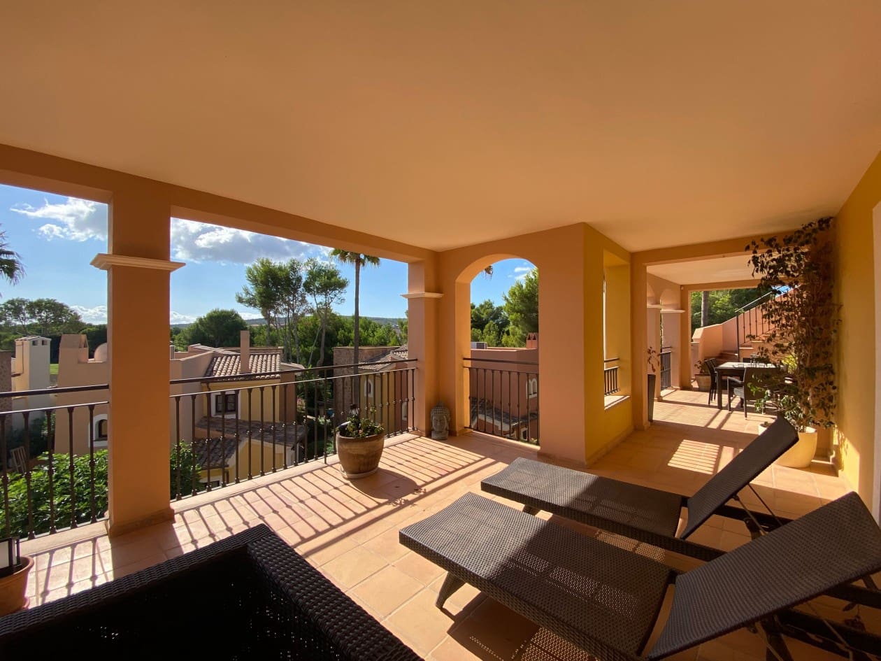 3 bedroom Apartment for sale in Santa Ponsa with pool - € 1,500,000 (Ref: 8511030)