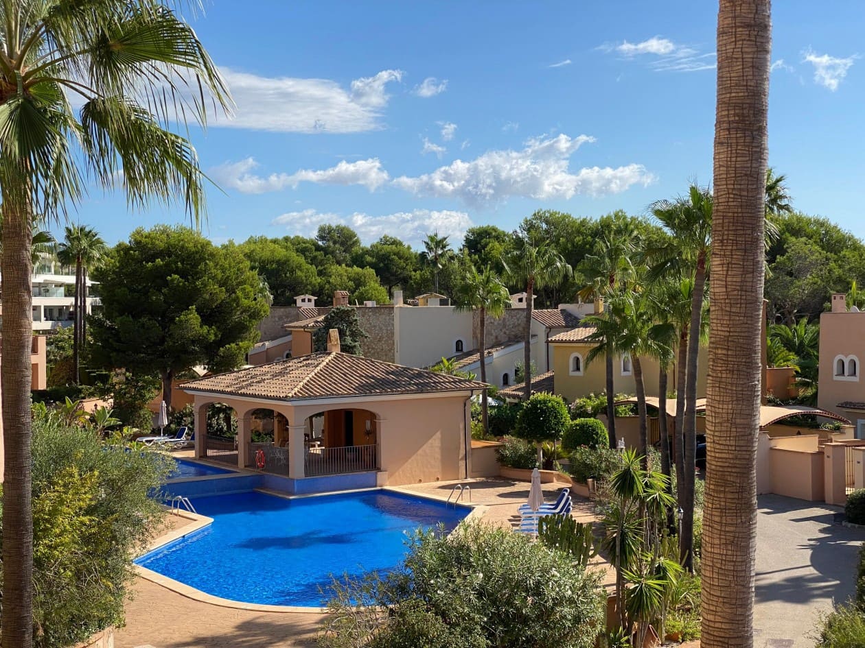 3 bedroom Apartment for sale in Santa Ponsa with pool - € 1,500,000 (Ref: 8511030)