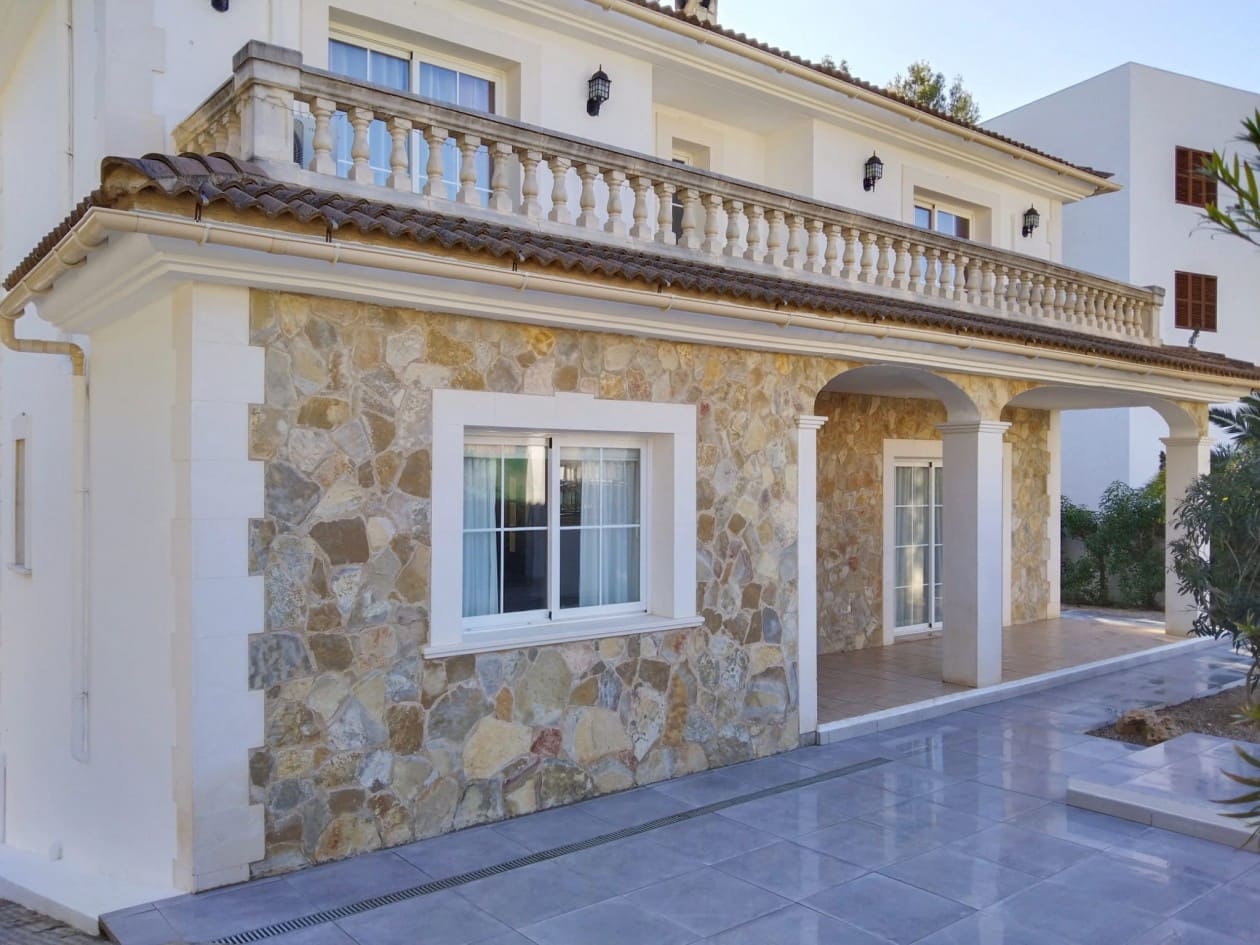 5 soveværelse Villa til salg i Santa Ponsa med swimmingpool - € 2.520.000 (Ref: 8726929)