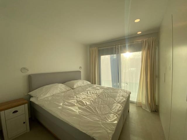 2 sypialnia Apartament na sprzedaż w Santa Ponsa, Calvià z basenem - 1 085 000 € (Ref: 8754790)