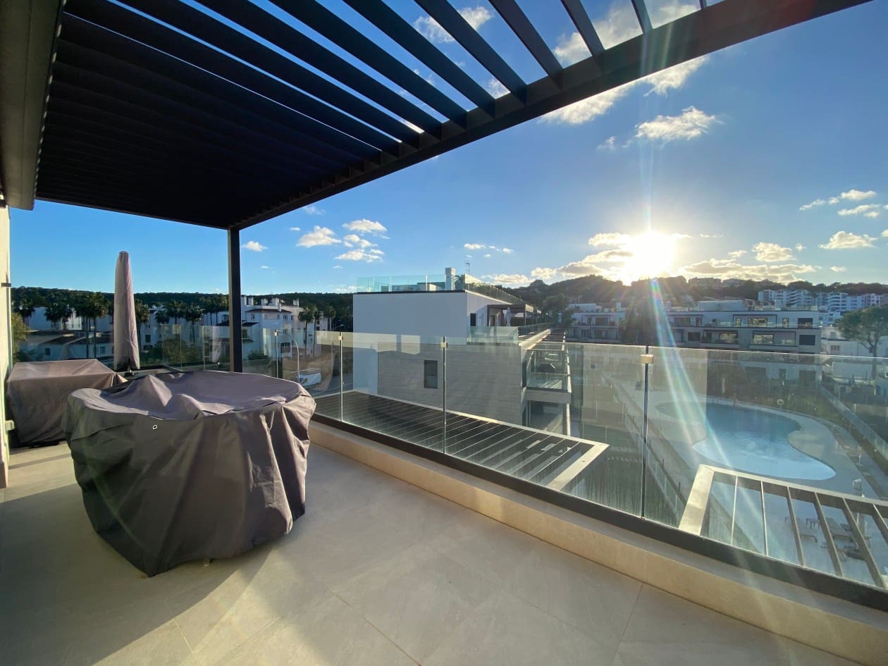 2 soveværelse Lejlighed til salg i Santa Ponsa med swimmingpool - € 1.085.000 (Ref: 8754790)