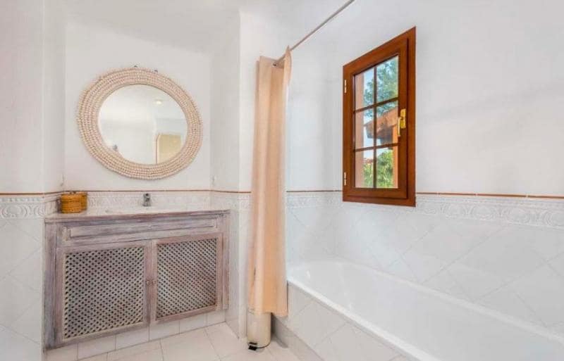 3 bedroom Villa for sale in Santa Ponsa with pool - € 1,150,000 (Ref: 8760391)