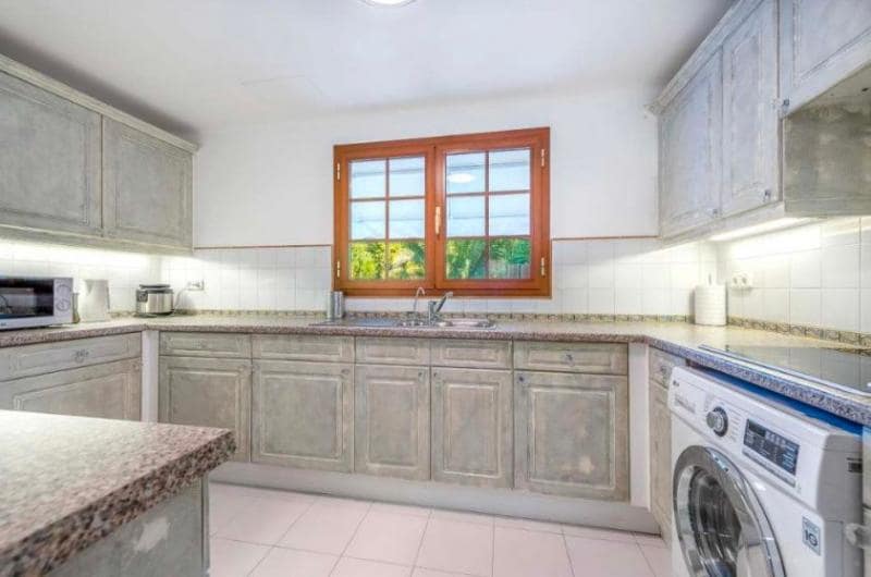 3 bedroom Villa for sale in Santa Ponsa with pool - € 1,150,000 (Ref: 8760391)