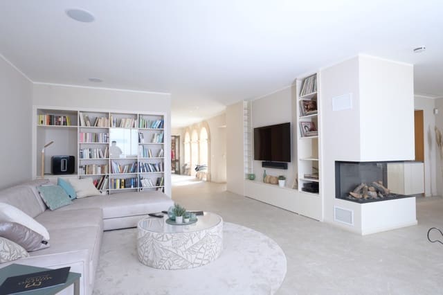 5 bedroom Villa for sale in Santa Ponsa, Calvià - € 7,500,000 (Ref: 8885471)