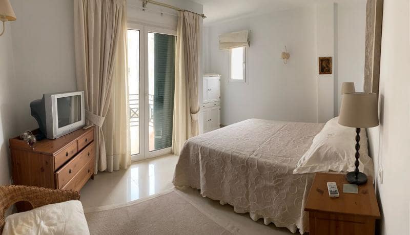 3 Zimmer Apartment zu verkaufen in Santa Ponsa mit Pool - 840.000 € (Ref: 8912283)