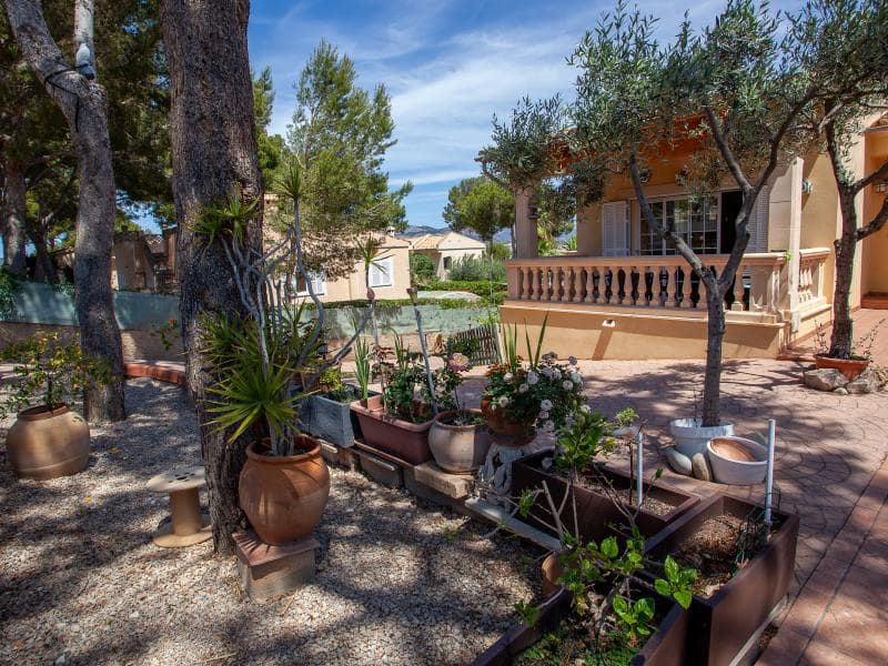 Chalet de 3 habitaciones en Santa Ponsa en venta con piscina - 2.300.000 € (Ref: 9003894)