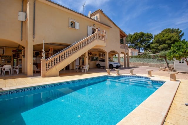3 bedroom Villa for sale in Santa Ponsa, Calvià with pool - € 2,300,000 (Ref: 9003894)