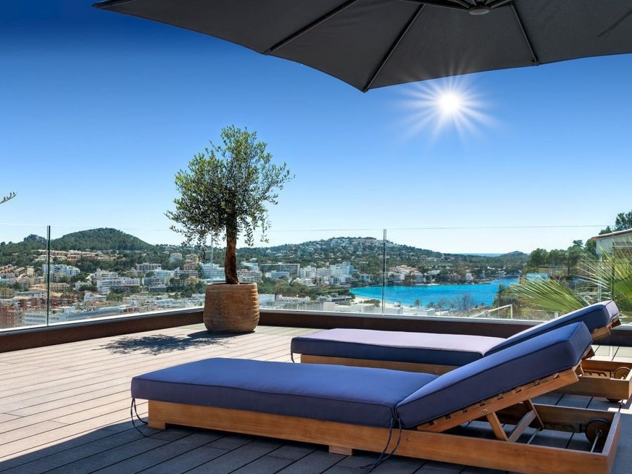 3 bedroom Villa for sale in Santa Ponsa with pool - € 2,980,000 (Ref: 9475046)