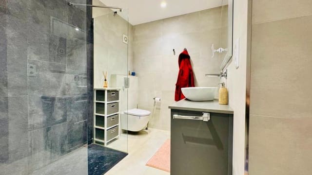 2 soveværelse Lejlighed til salg i Cala Vinyes / Cala Vinyas / Cala Viñas, Calvià med swimmingpool - € 649.000 (Ref: 9516302)