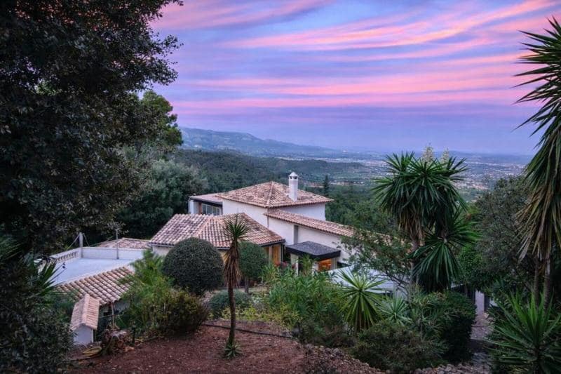 3 bedroom Villa for sale in Esporles - € 2,200,000 (Ref: 9639922)