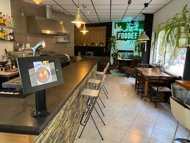 Commerciale in vendita in L'Arenal / S'Arenal, Llucmajor - 80.000 € (Rif: 9646080)