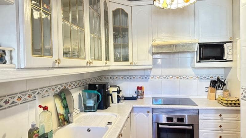Chalet de 4 habitaciones en Santa Ponsa en venta con piscina - 1.150.000 € (Ref: 9838595)