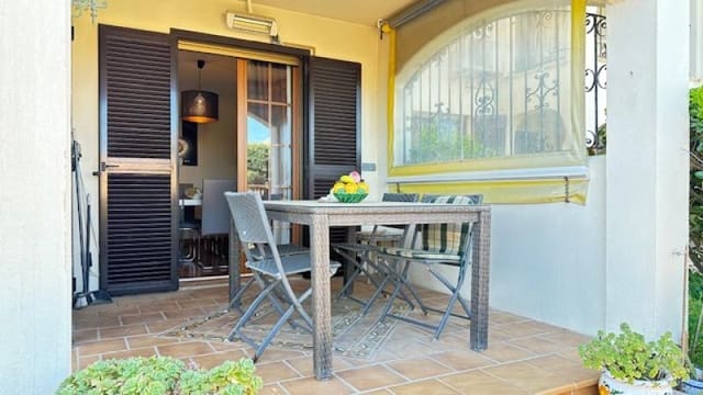 Chalet de 4 habitaciones en Santa Ponsa, Calvià en venta con piscina - 1.150.000 € (Ref: 9838595)