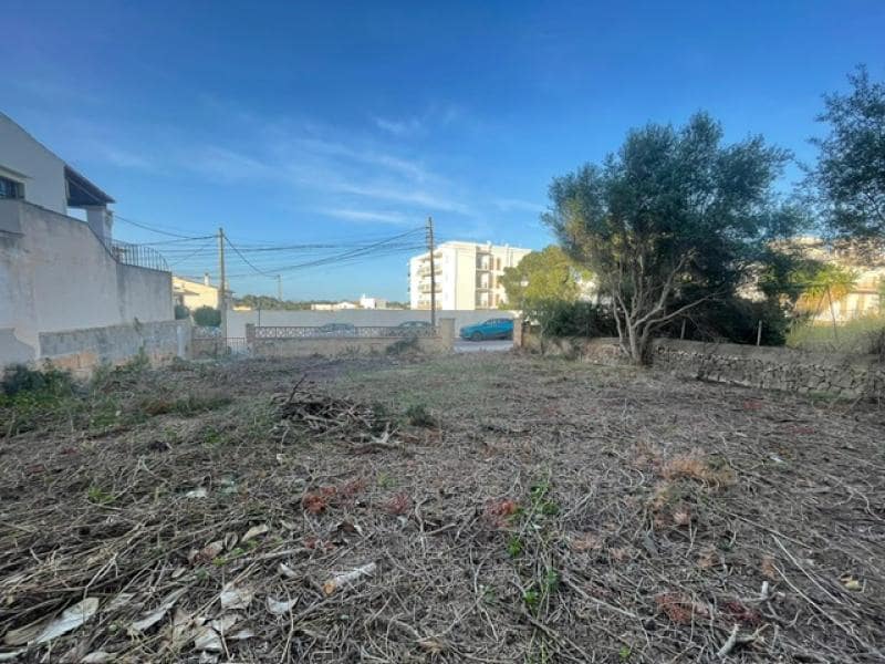 Byggetomt til salgs i Cala Llombards - € 590 000 (Ref: 9858820)