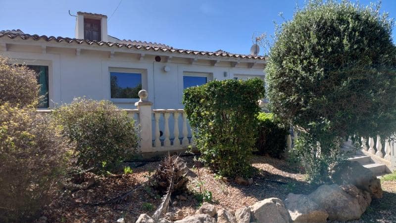5 bedroom Villa for sale in Llucmajor - € 1,570,000 (Ref: 9882673)