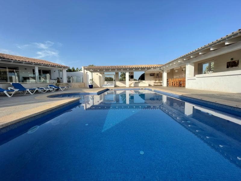 5 quarto Moradia para venda em Llucmajor com piscina - 1 470 000 € (Ref: 9882673)