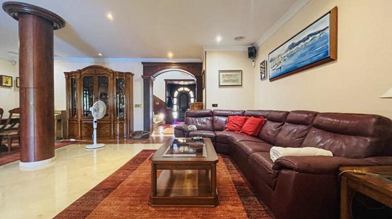 5 chambre Villa/Maison à vendre à El Toro / Port Adriano avec piscine - 1 790 000 € (Ref: 9996076)