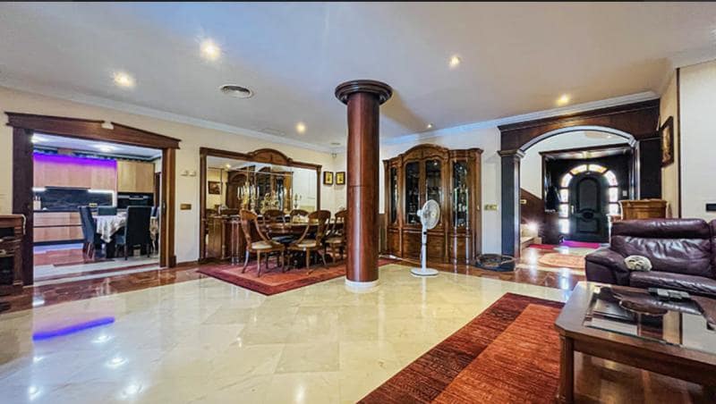 5 chambre Villa/Maison à vendre à El Toro / Port Adriano avec piscine - 1 790 000 € (Ref: 9996076)