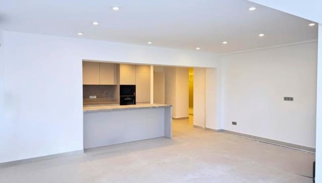 2 soverom Leilighet til salgs i Puerto Portals, Calvià med svømmebasseng - € 1 050 000 (Ref: 9997542)