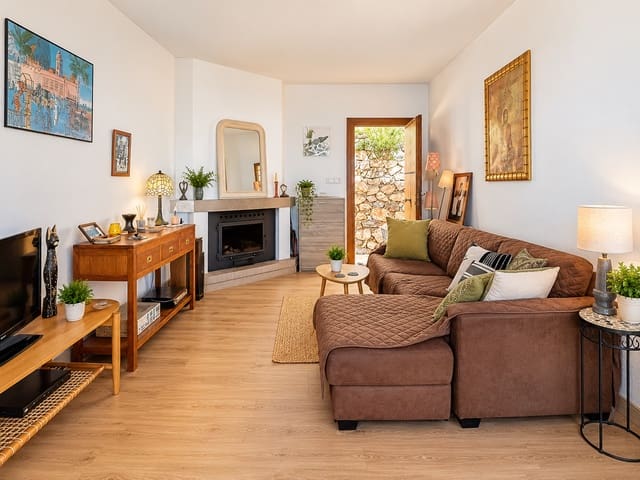 Chalet de 3 habitaciones en Salobreña en venta con piscina garaje - 355.000 € (Ref: 10091452)