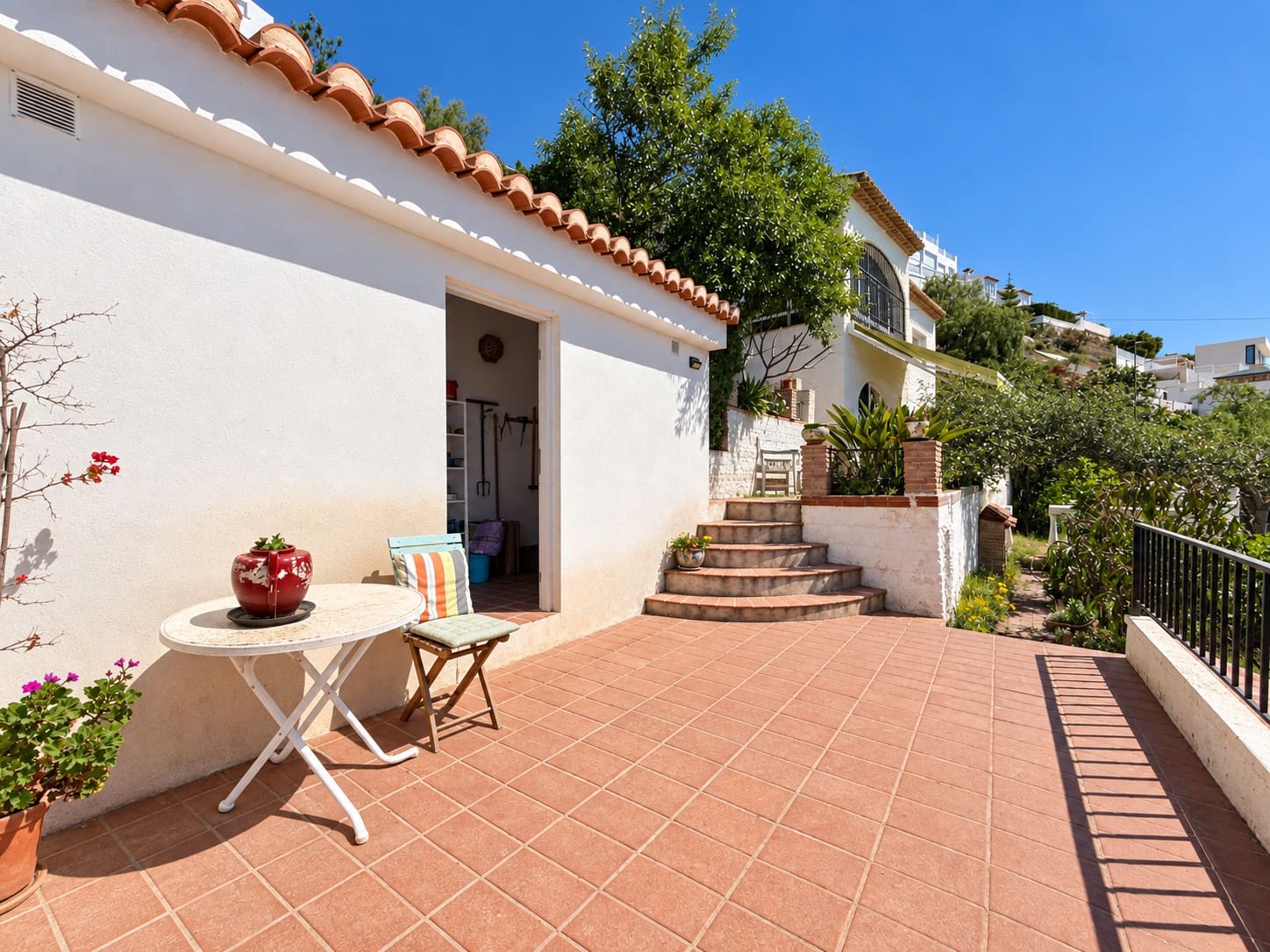 Chalet de 3 habitaciones en Salobreña en venta con piscina garaje - 355.000 € (Ref: 10091452)