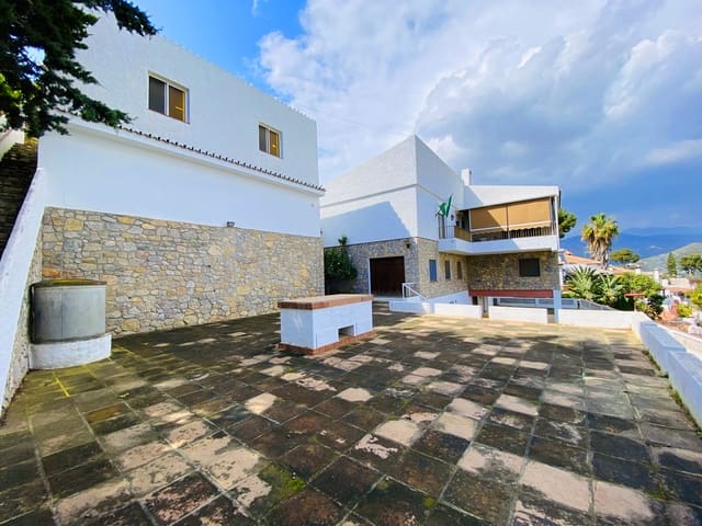 6 sypialnia Willa na sprzedaż w Almuñécar z basenem garażem - 750 000 € (Ref: 5951287)