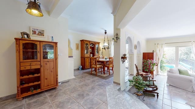 3 soveværelse Finca/Landehus til salg i Orgiva med swimmingpool garage - € 365.000 (Ref: 6035709)