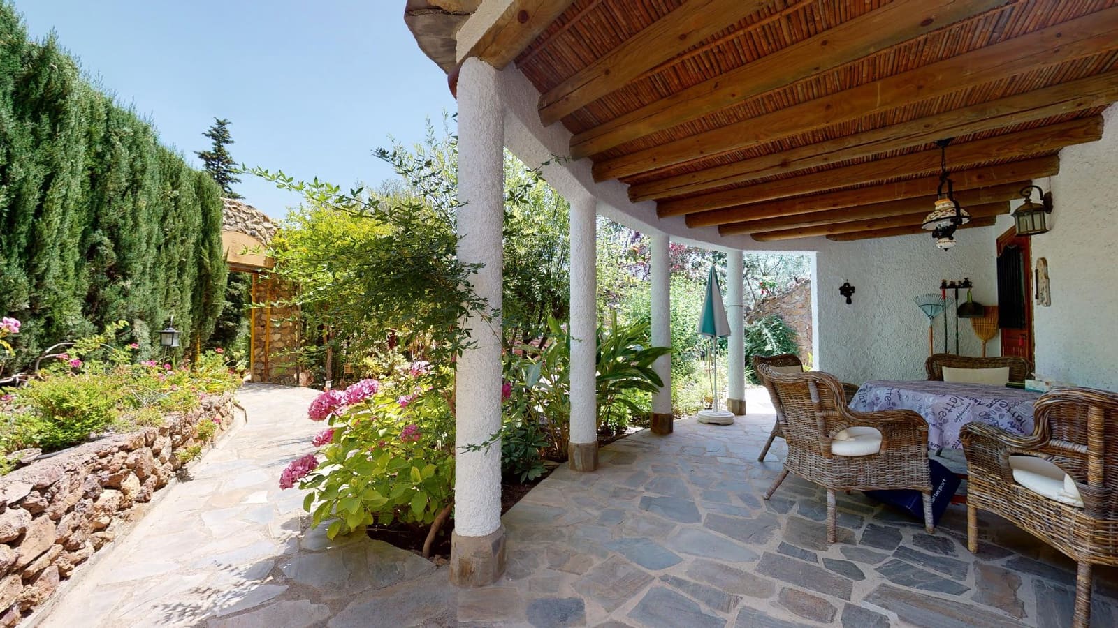 3 soveværelse Finca/Landehus til salg i Orgiva med swimmingpool garage - € 365.000 (Ref: 6035709)