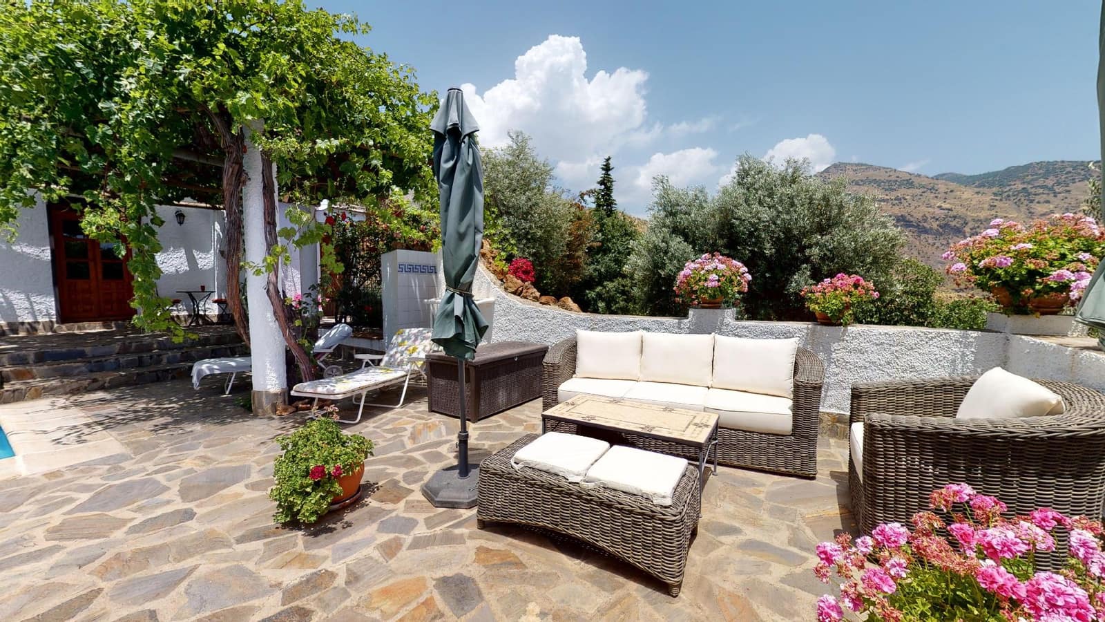 3 soveværelse Finca/Landehus til salg i Orgiva med swimmingpool garage - € 365.000 (Ref: 6035709)