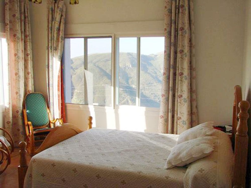 7 sypialnia Finka/Dom wiejski na sprzedaż w Otivar z basenem - 995 000 € (Ref: 6239312)