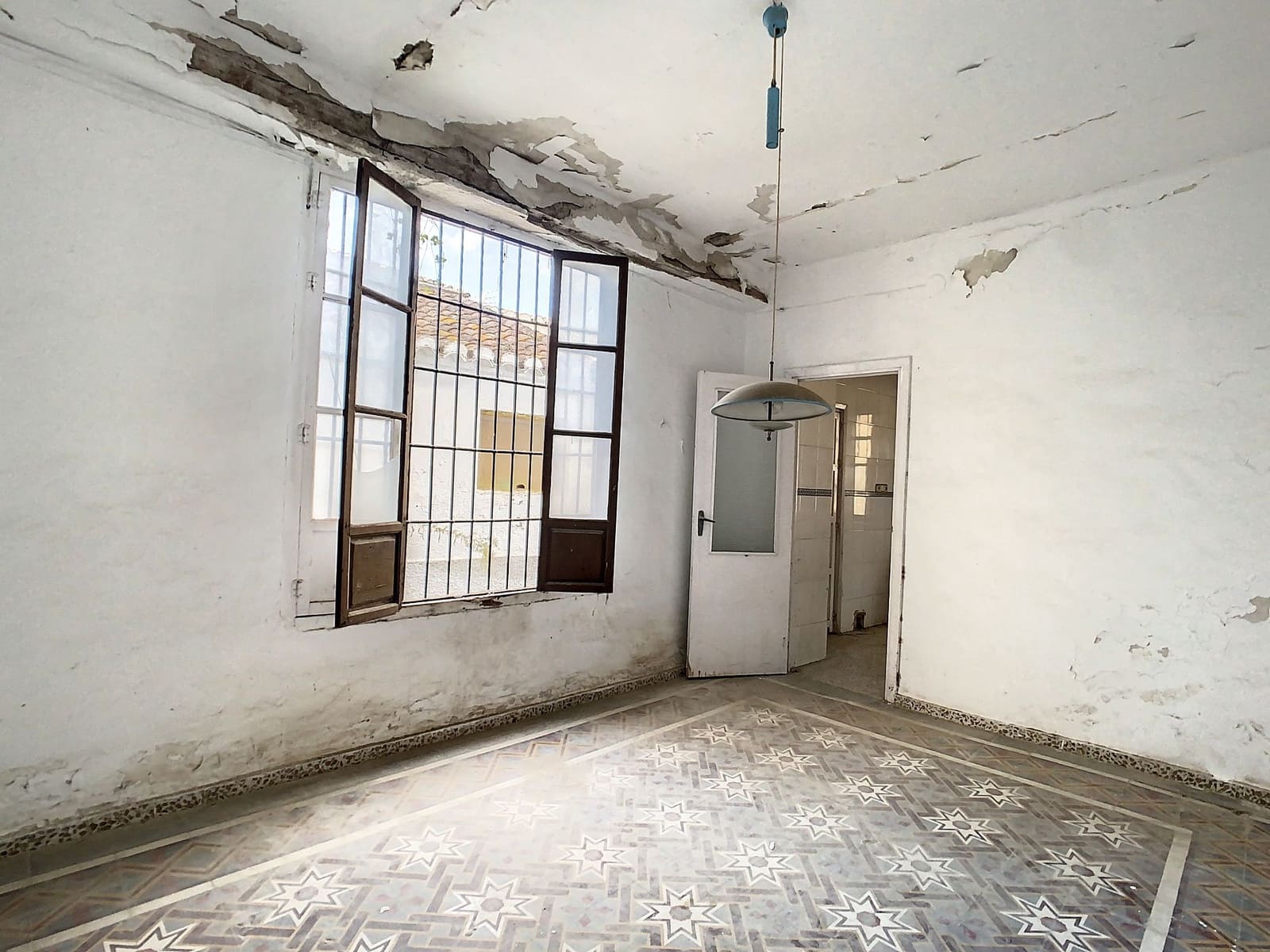 4 slaapkamer Huis te koop in Velez de Benaudalla - € 115.000 (Ref: 6769817)