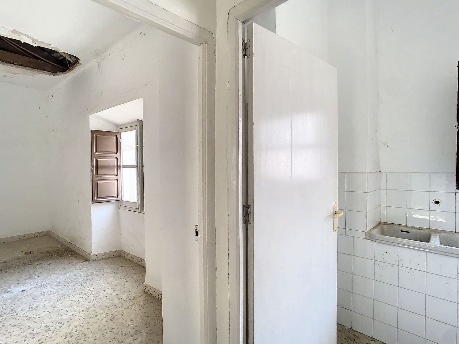 4 slaapkamer Huis te koop in Velez de Benaudalla - € 115.000 (Ref: 6769817)