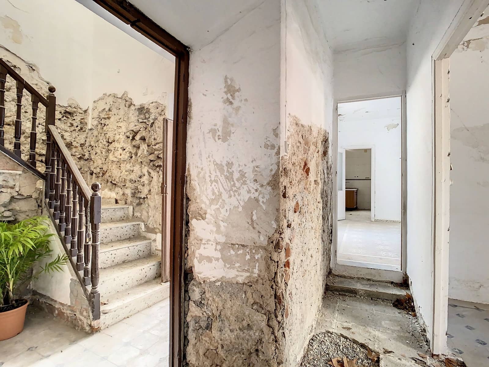 4 slaapkamer Huis te koop in Velez de Benaudalla - € 115.000 (Ref: 6769817)