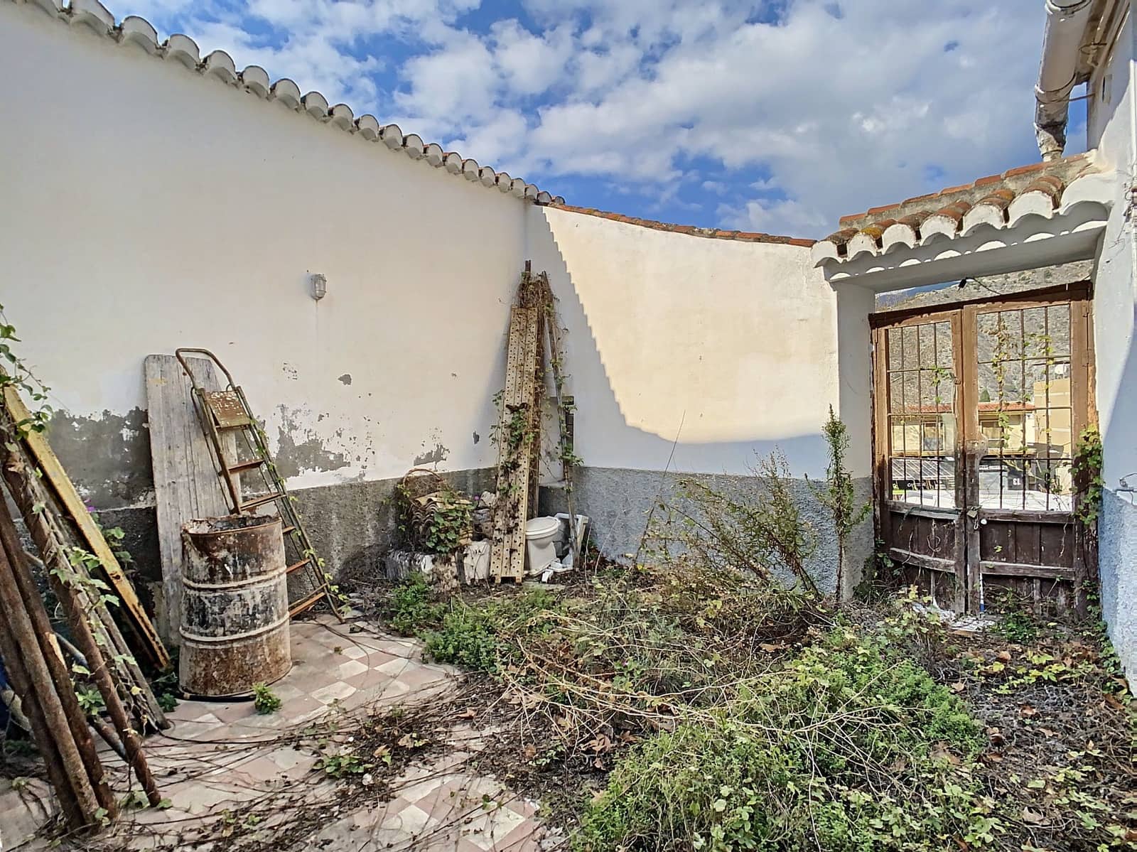 4 slaapkamer Huis te koop in Velez de Benaudalla - € 115.000 (Ref: 6769817)