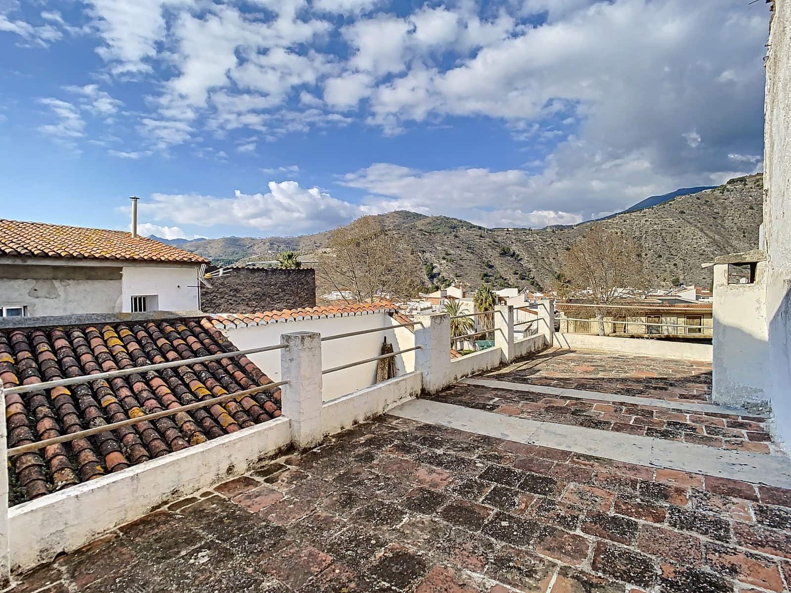 4 slaapkamer Huis te koop in Velez de Benaudalla - € 115.000 (Ref: 6769817)