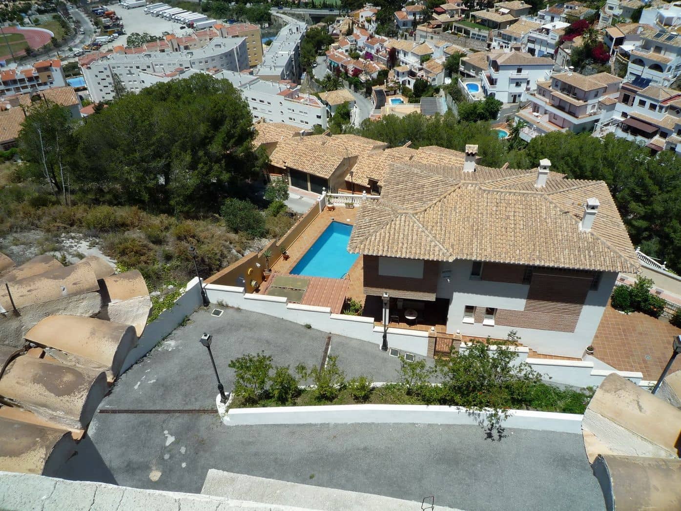 4 bedroom Villa for sale in Almunecar with pool garage - € 470,000 (Ref: 7041360)