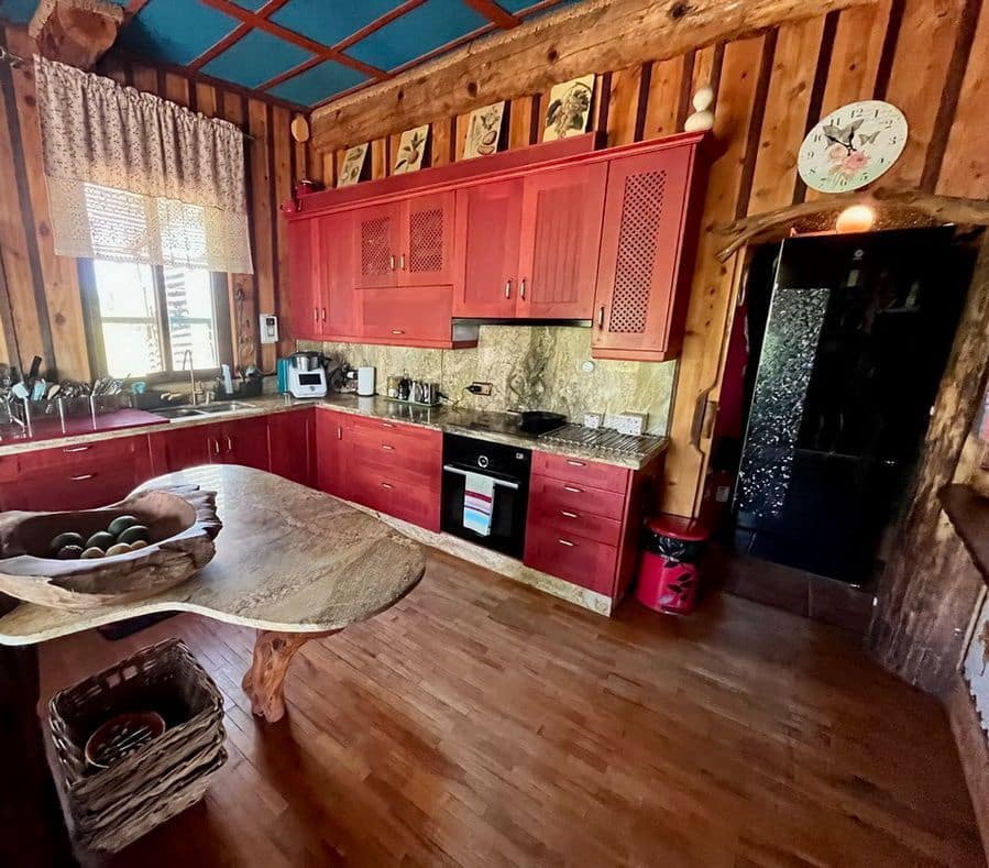 5 soveværelse Finca/Landehus til salg i Maro med swimmingpool - € 1.250.000 (Ref: 7747771)