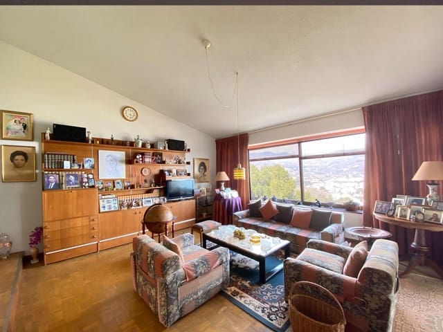 6 soverom Villa til salgs i Almuñécar med garasje - € 650 000 (Ref: 8206798)