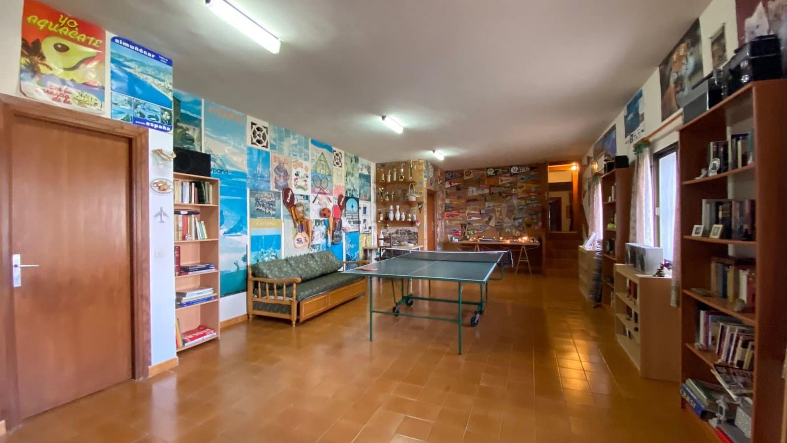6 bedroom Villa for sale in Almunecar with pool garage - € 650,000 (Ref: 8206798)