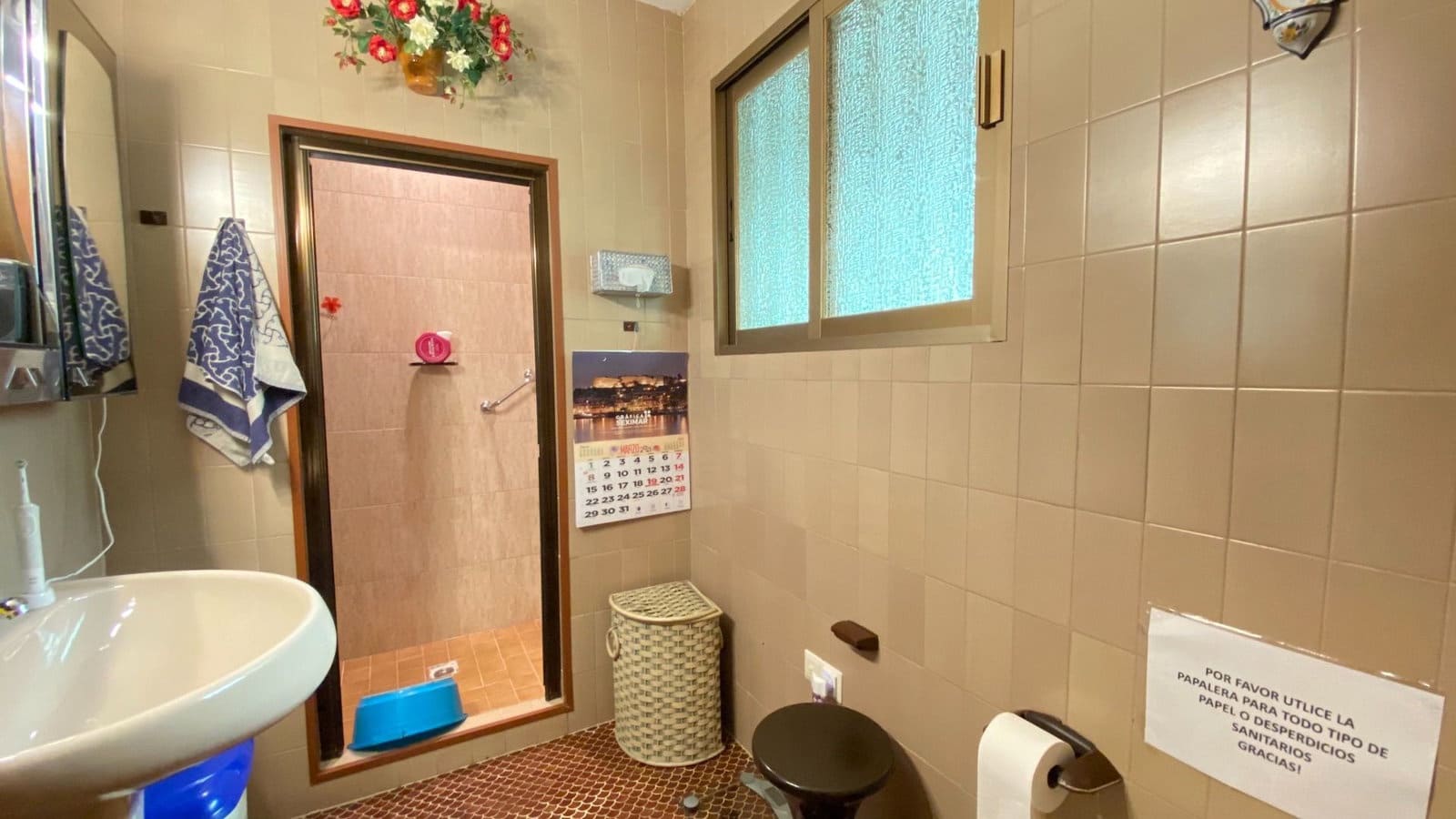 6 bedroom Villa for sale in Almunecar with pool garage - € 650,000 (Ref: 8206798)