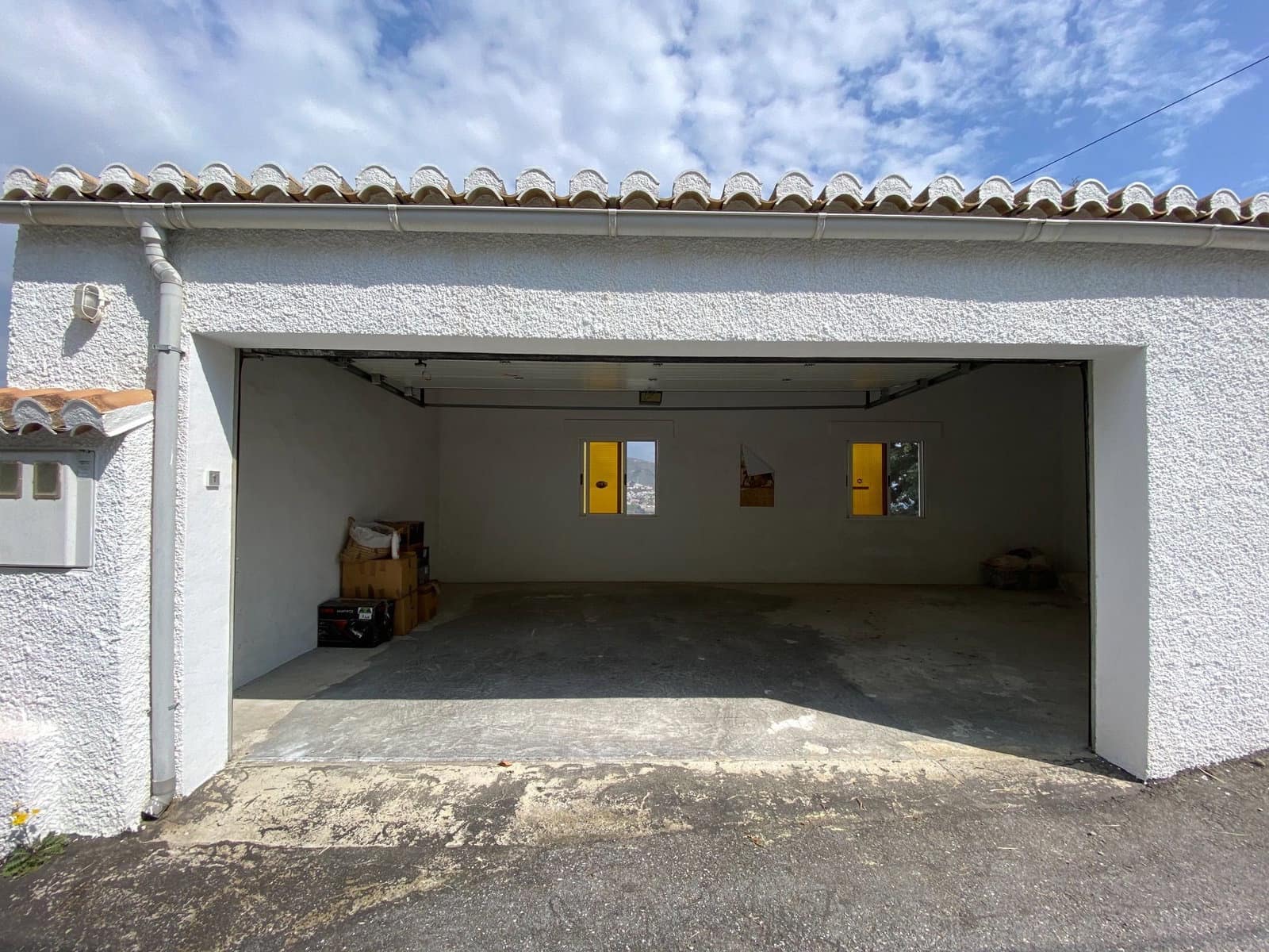 6 bedroom Villa for sale in Almunecar with pool garage - € 650,000 (Ref: 8206798)