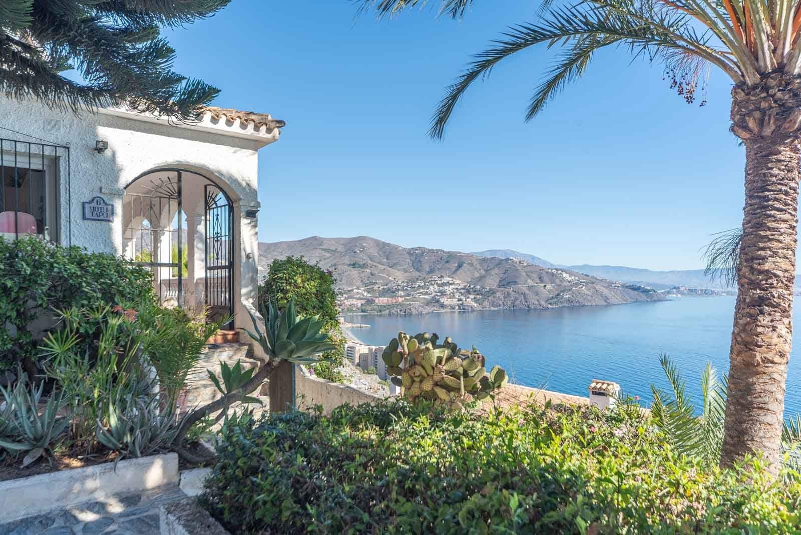 3 soverom Villa til salgs i Almunecar med svømmebasseng garasje - € 575 000 (Ref: 8243232)