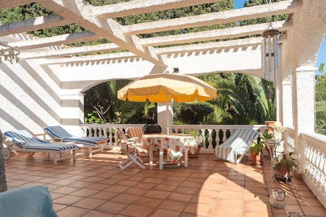 3 quarto Moradia para venda em Almuñécar com piscina garagem - 575 000 € (Ref: 8243232)