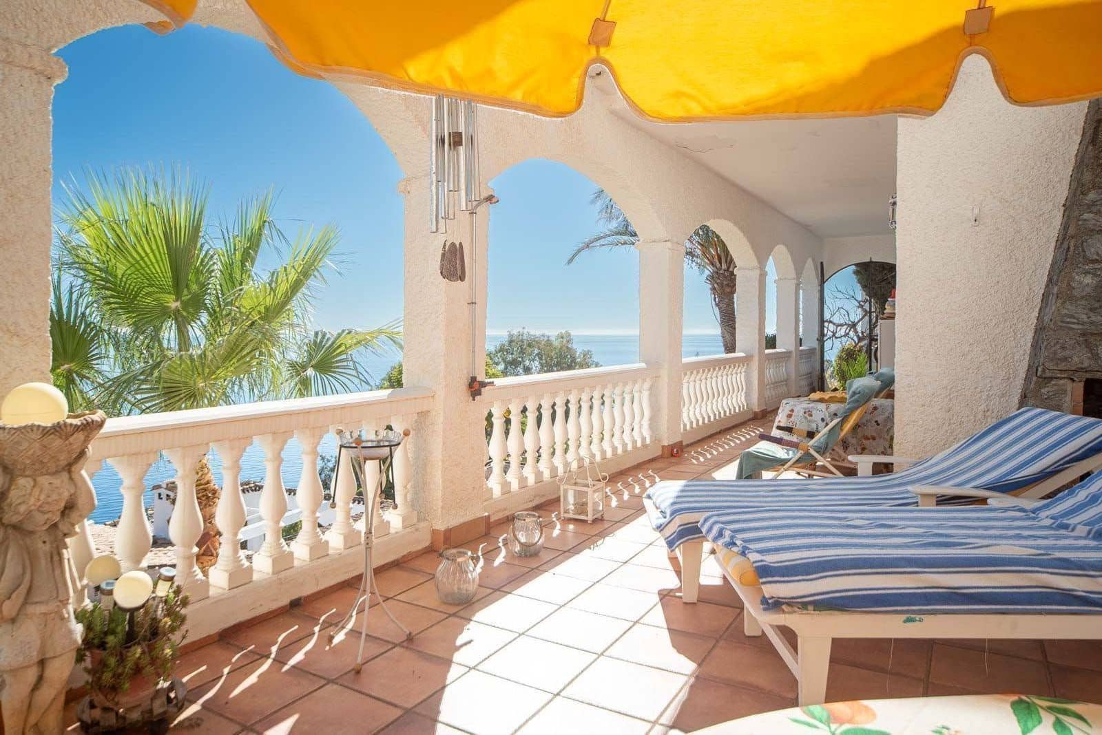 3 soverom Villa til salgs i Almunecar med svømmebasseng garasje - € 575 000 (Ref: 8243232)